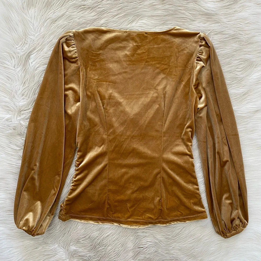 Boston Proper Gold Velvet Ruched Sweetheart Neckline Top Long Sleeve Shirt Top - Picture 6 of 9